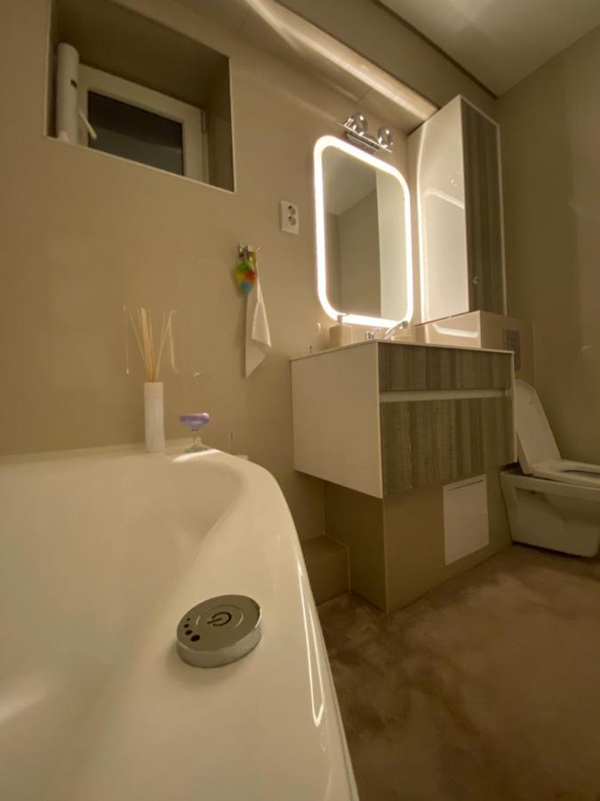 Eden Luxury Apartment Braila Exterior photo